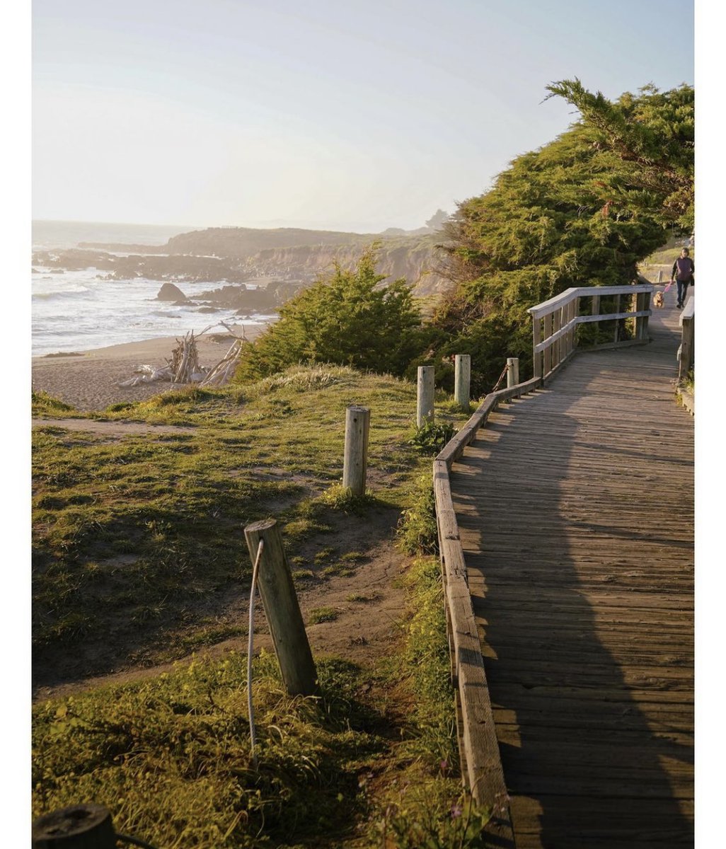 Visit Cambria tweet media