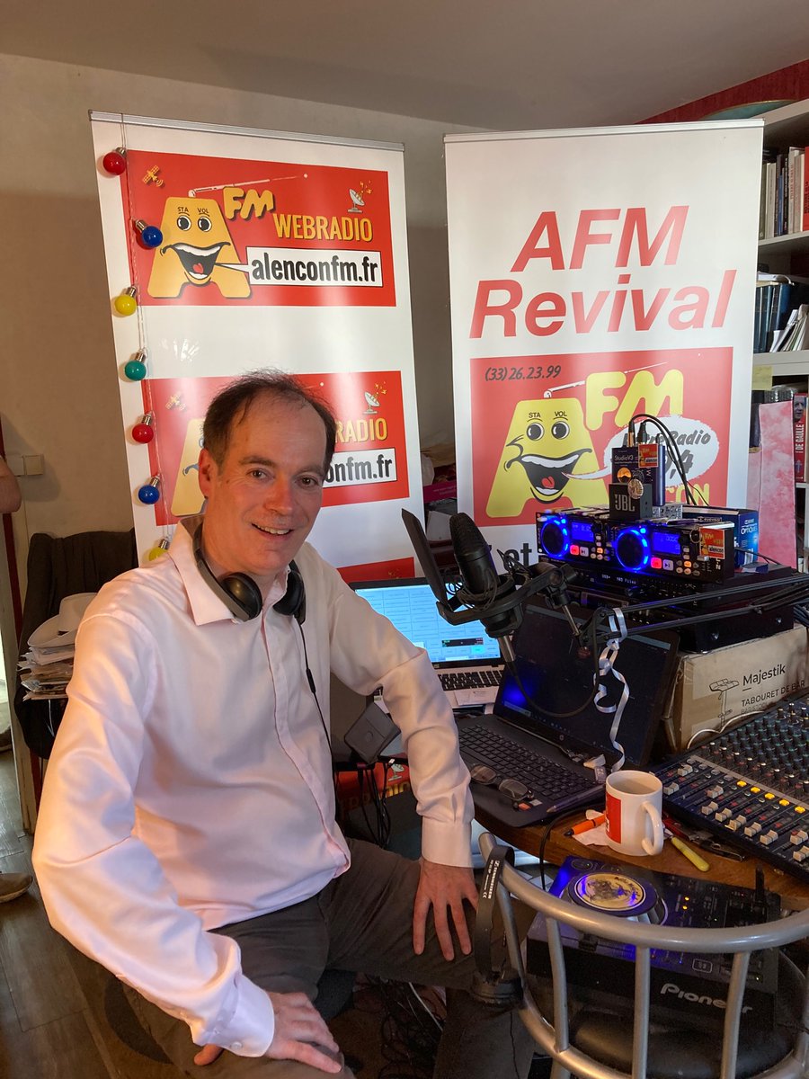 Fepem_Normandie's tweet photo. Ce soir,
@BaptisteLft, Délégué général de Domicile &amp; compétences et Céline VAUVARIN, Responsable de @Fepem_Normandie présentaient  sur l’antenne de @AFM_webradio
🔹 l’ @uddcampus61 
🔹 le Job-dating qui s’y tiendra demain

réécoute : https://t.co/ycAa2qaY9F

#Enfance #Emploi https://t.co/5R7284ah8n