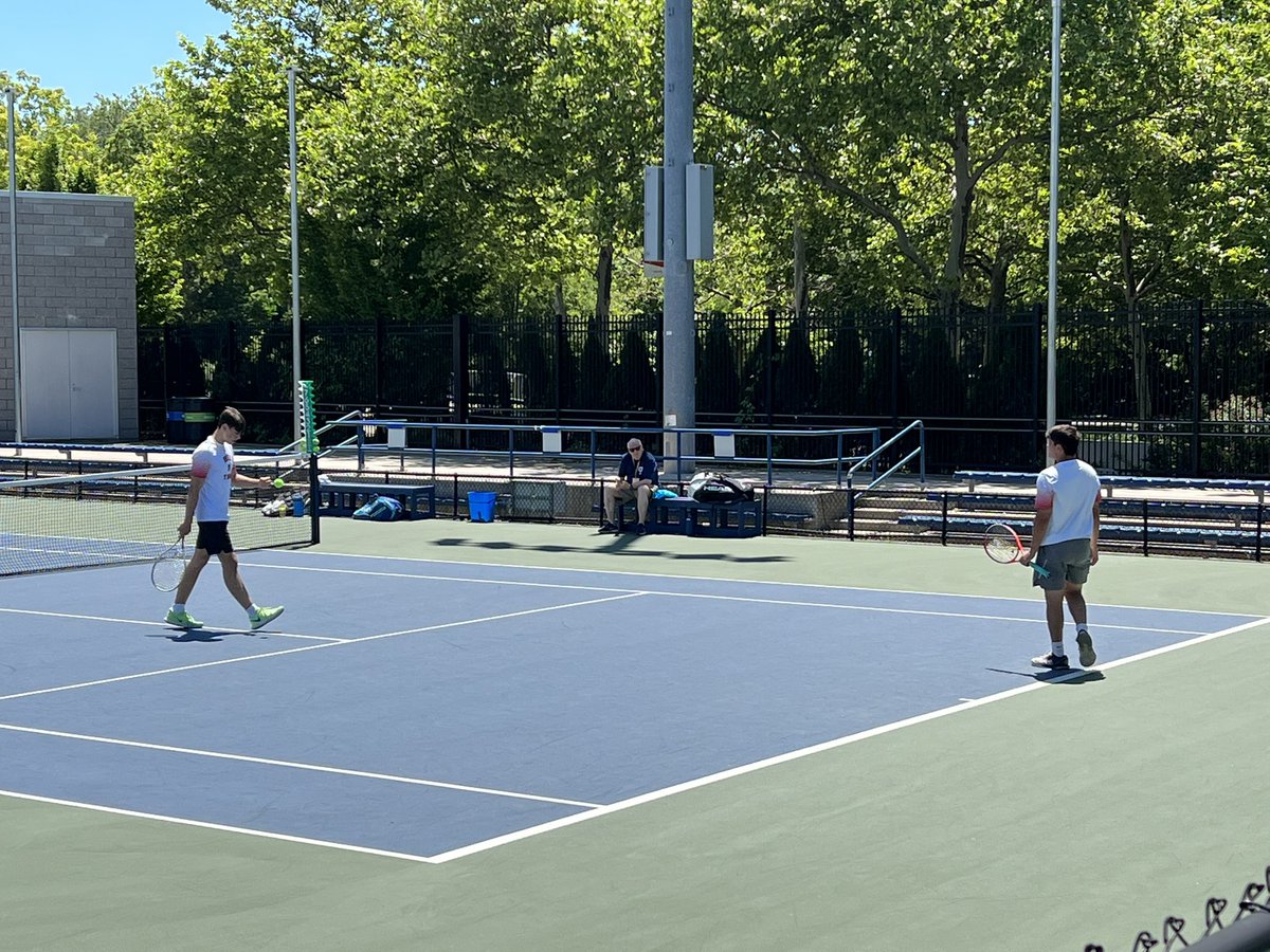 gymlim's tweet image. Let the @NYSPHSAA Small School Boys 🎾 Finals begin. @WheatleySchool vs @ByramAthletics. Let’s go! @WheatleySports @EastWillistonSD @LITennisMag #jobnotdoneyet
