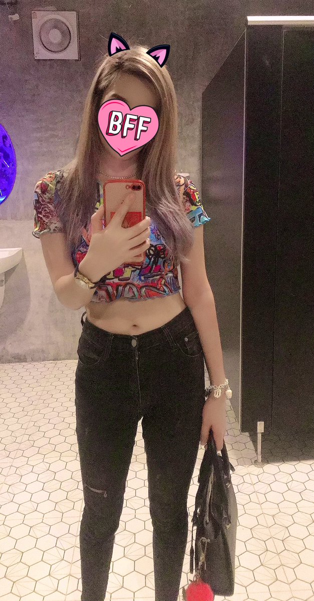 sawkhingeiyn19's tweet photo. ดึกๆแบบนี้ใคร���ังไม่นอนบ้าง เหงาจุง🥹 https://t.co/YTZ1GaxpaS
