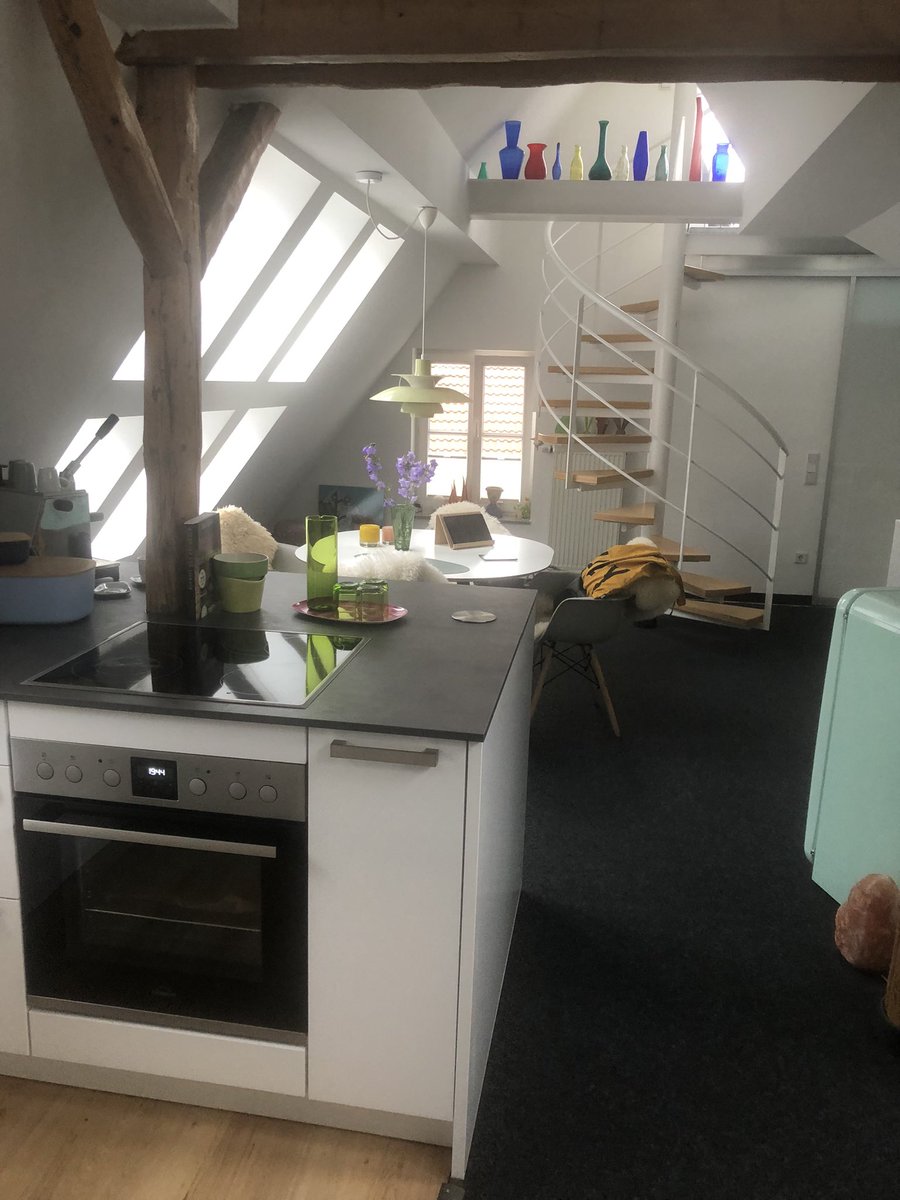 DavPetra's tweet photo. Home sweet home. Love ist!#newbase #münsterlandlove #creativelab #soalwork #raumfürmiteinander https://t.co/sw6lmgXsA0