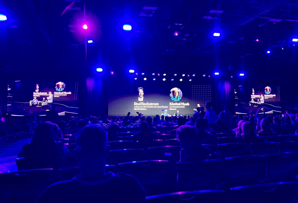 district0x.io tweet media