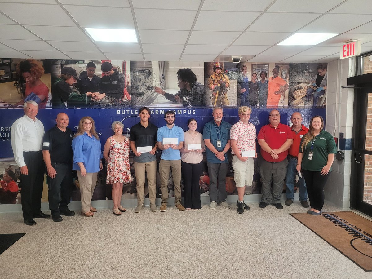 CareerWl's tweet photo. It's a great day to celebrate some amazing students entering the workplace with the Orton Honorarium
@NHREC_VA https://t.co/N8HxNmEKuR