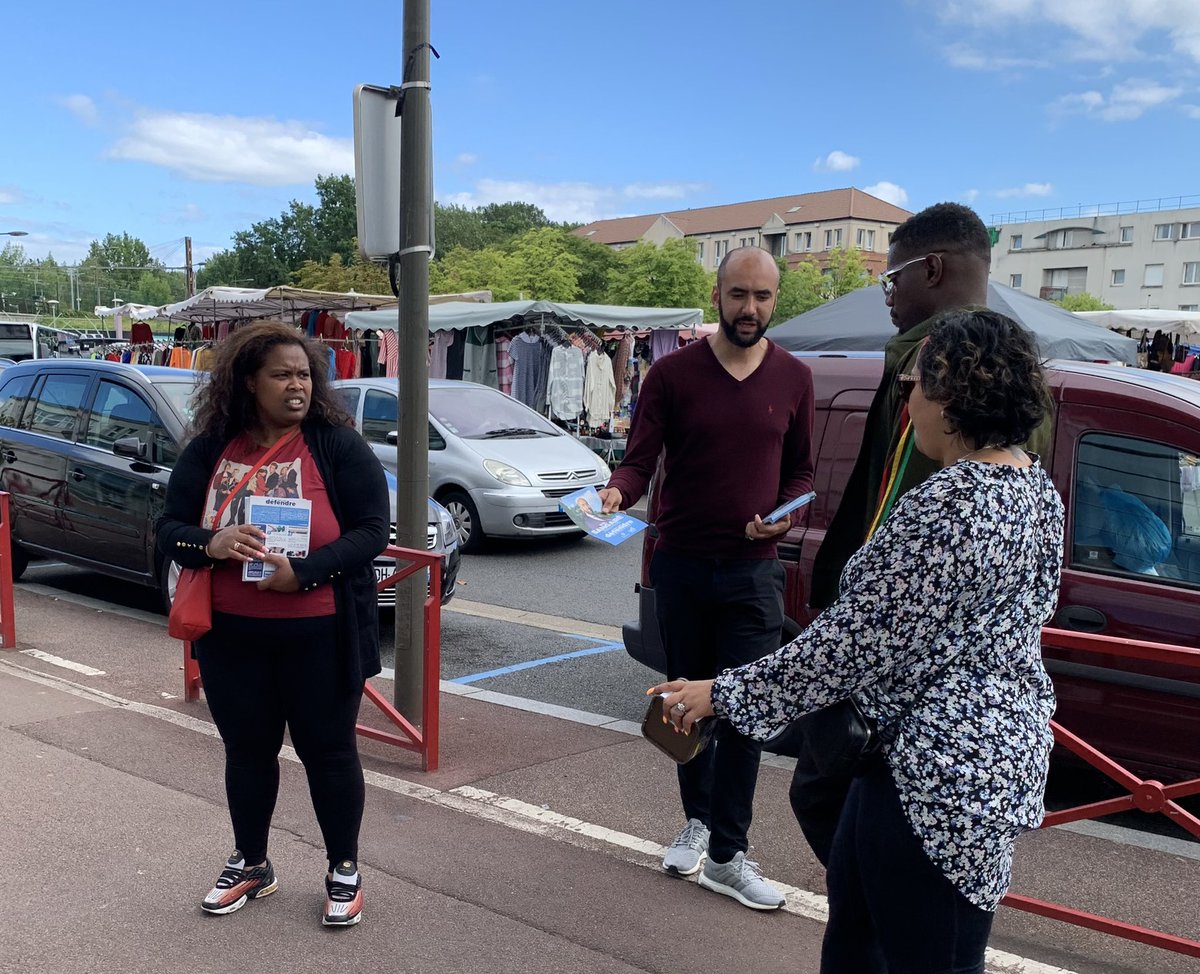 CPerigaud's tweet photo. Avec @JoelSangare #PourVousDéfendre à #SavignyLeTemple
#Législatives 

cc @jamescheron @UDI_off @VLacroute @lesRepublicains https://t.co/vILuAxuv8C