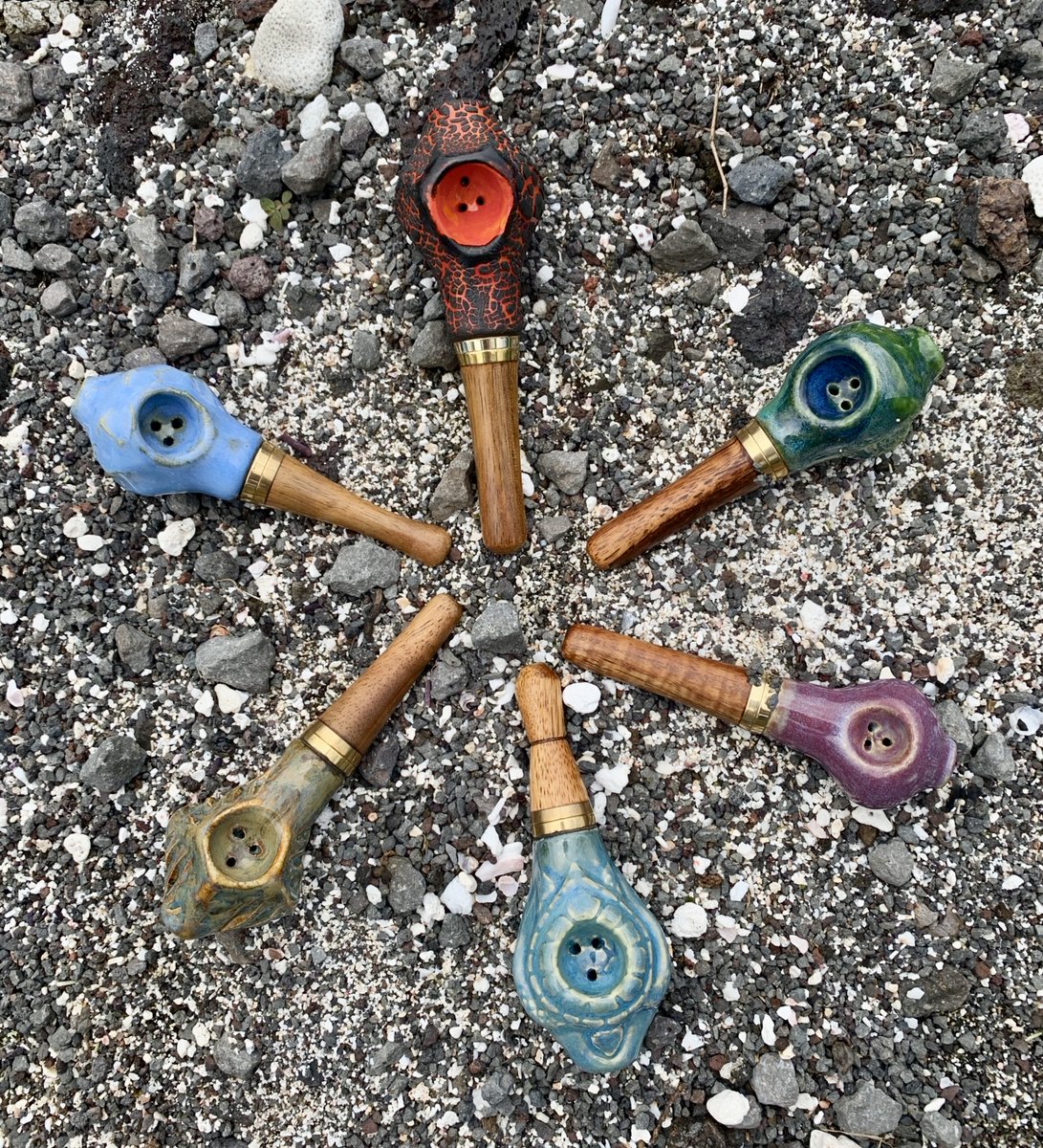 hipipefarm's tweet photo. Mahalo nui to Headquest (HQ) for their reach out then subsequent shout out to the B2B retail world about Hawaii PipeFarm. Check out the article and other good finds. 📣👍🙏🤙 (Will post link.)
#hawaiipipefarm #bigislandmade #madeinhawaii #headshops #volcanopipe #LavaPipe https://t.co/qEmDy3VKUD