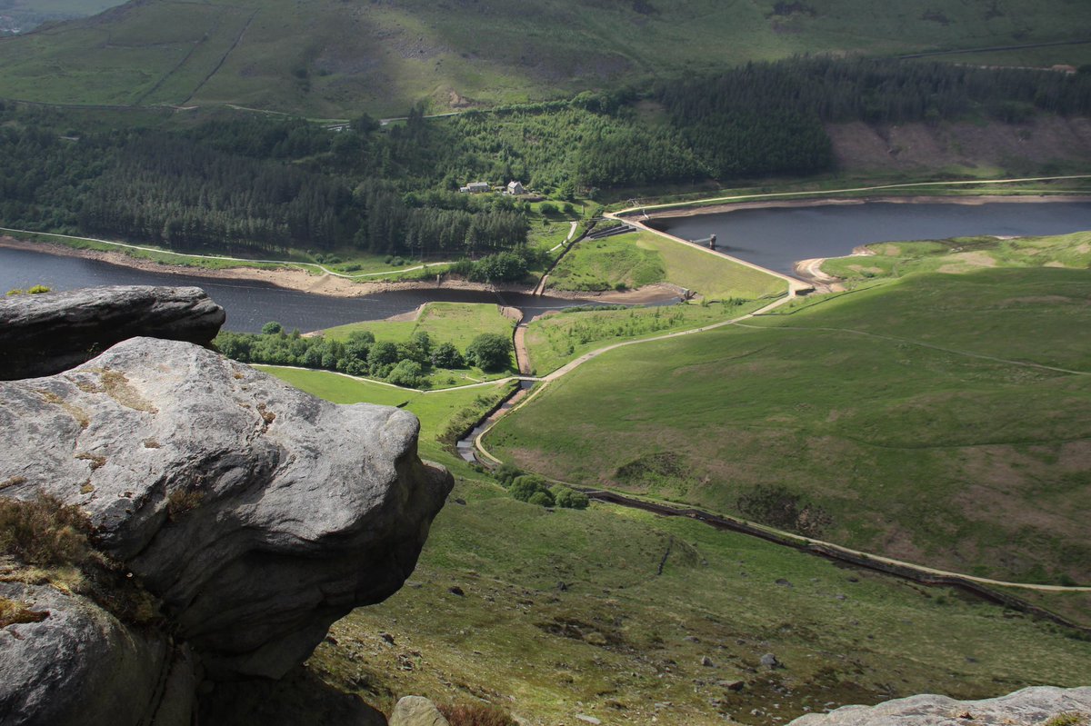 improvemydiet's tweet photo. Collected many beautiful steps from around the #Dovestone hills today. Visited some pretty rocks, including the #Trinnacle 
Epic views 😃🥾
#ExerciseWalk
#hiking https://t.co/5vjoyKUNoU