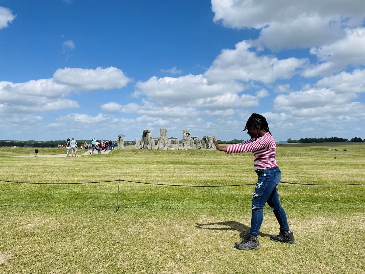 #stonehenge #perspectivephotography #y8 #residential