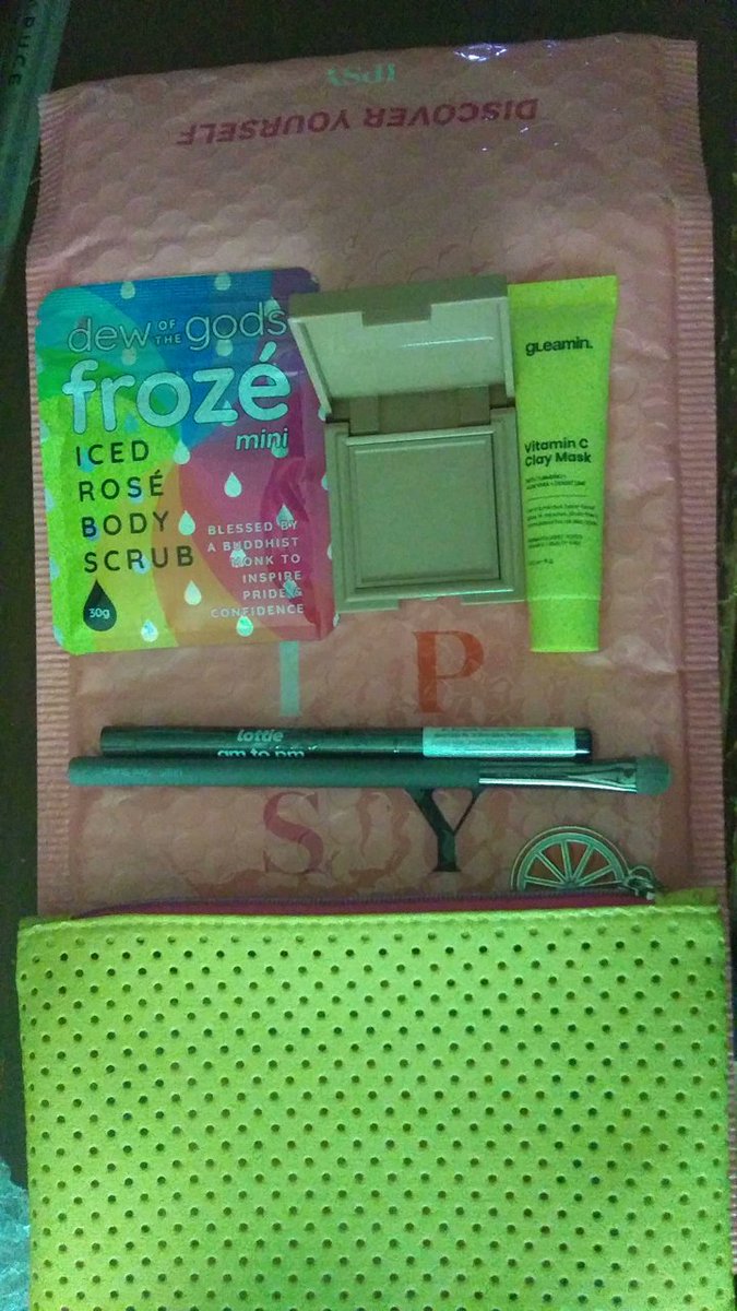 SandraCarroll07's tweet photo. #IPSY #IPSYGLAMBAG https://t.co/1Nlauklqd2