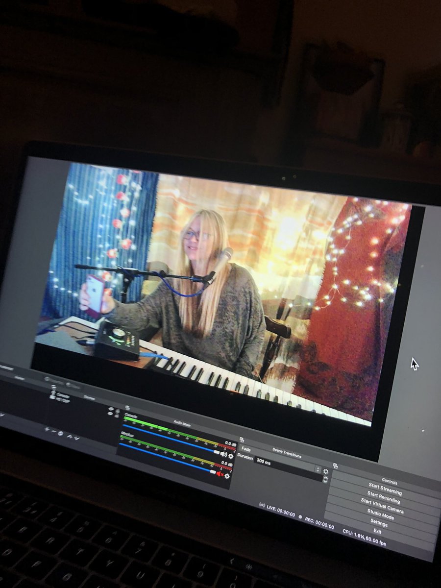 HelloAstrid's tweet photo. Getting ready for my Patreon exclusive concert tonight….8pm BST https://t.co/nnHIar98Ub #patreon #exclusiveperformance #Livestreaming https://t.co/sRtfjiVkNc