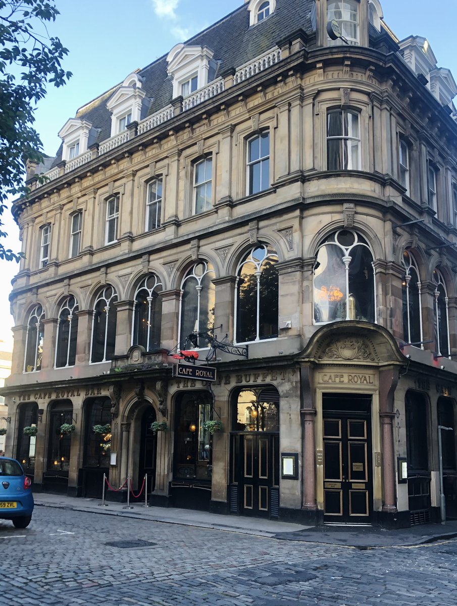CafeRoyalEDN's tweet photo. Out enjoying the sun? We’re open until 1am today and tomorrow. Pop in and say hello! 👋☀️
.
.
.
#caferoyalEDN #bestbars #local #historic #whisky #scotchwhisky #lobsters #oysters #scotland #Edinburgh #edinburghbars #bestbars #metro #mpco https://t.co/E8RtuwDPaP
