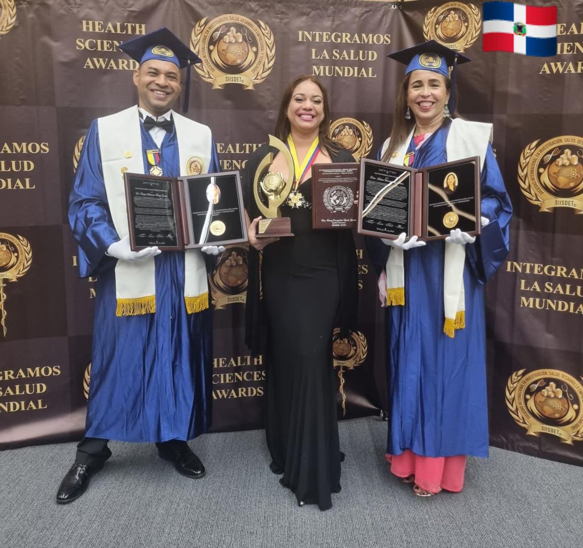 siisdet's tweet photo. Republica Dominicana presente en los Health Sciences Awards Junio 2022 en la Universidad Europea del Atlantico. #siisdet #healthsciencesawards Izq - Der; Dr. Rafael Perez, Dra. Fanny Tejada, Dra. Lilian Taveras. #doctoreshonoriscausa #premiossalud #premiosmédicos https://t.co/2HrF1yzj3B