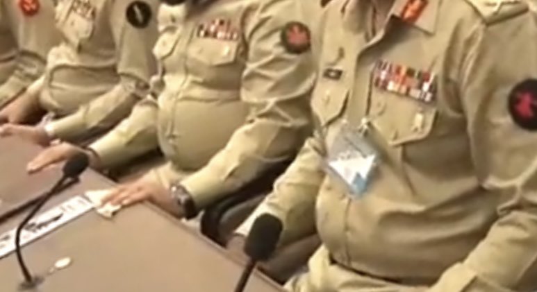 Z__AC's tweet photo. This is where Rs.1523 billion is going every year
Compared to Rs 14 billion for health and Rs 65 billion for higher education 
#budget2022 #DefenceBudget https://t.co/TfGQEg93Fz