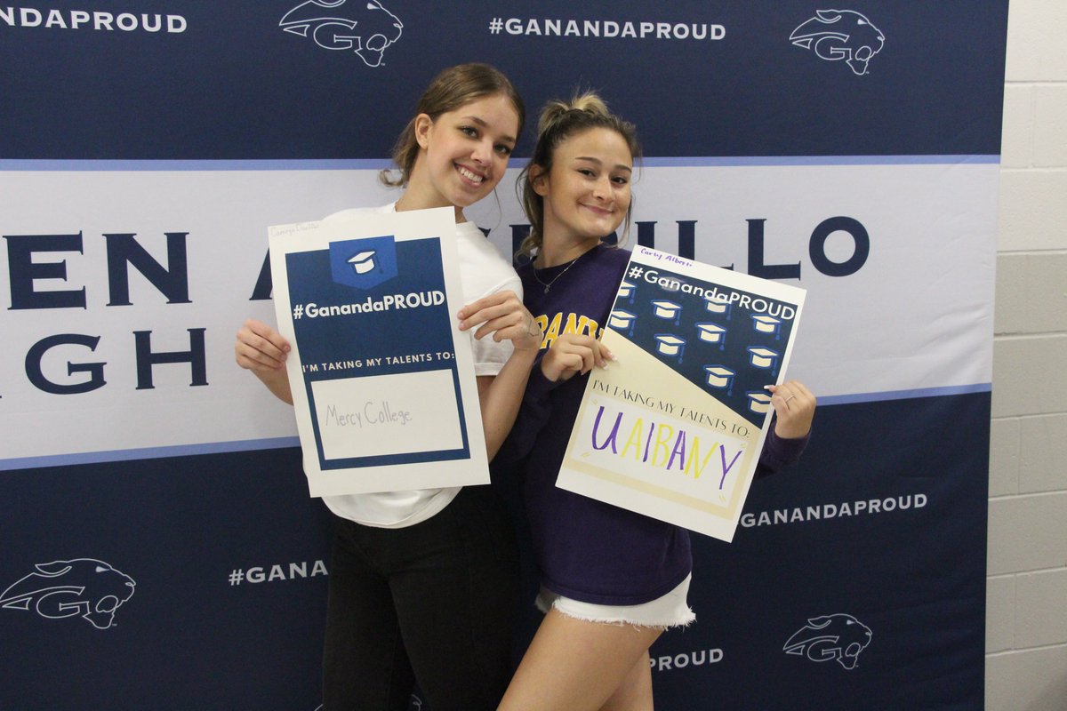 GanandaRACHS's tweet photo. Celebrating Decision Day! #GanandaProud https://t.co/hfShoY8SN8
