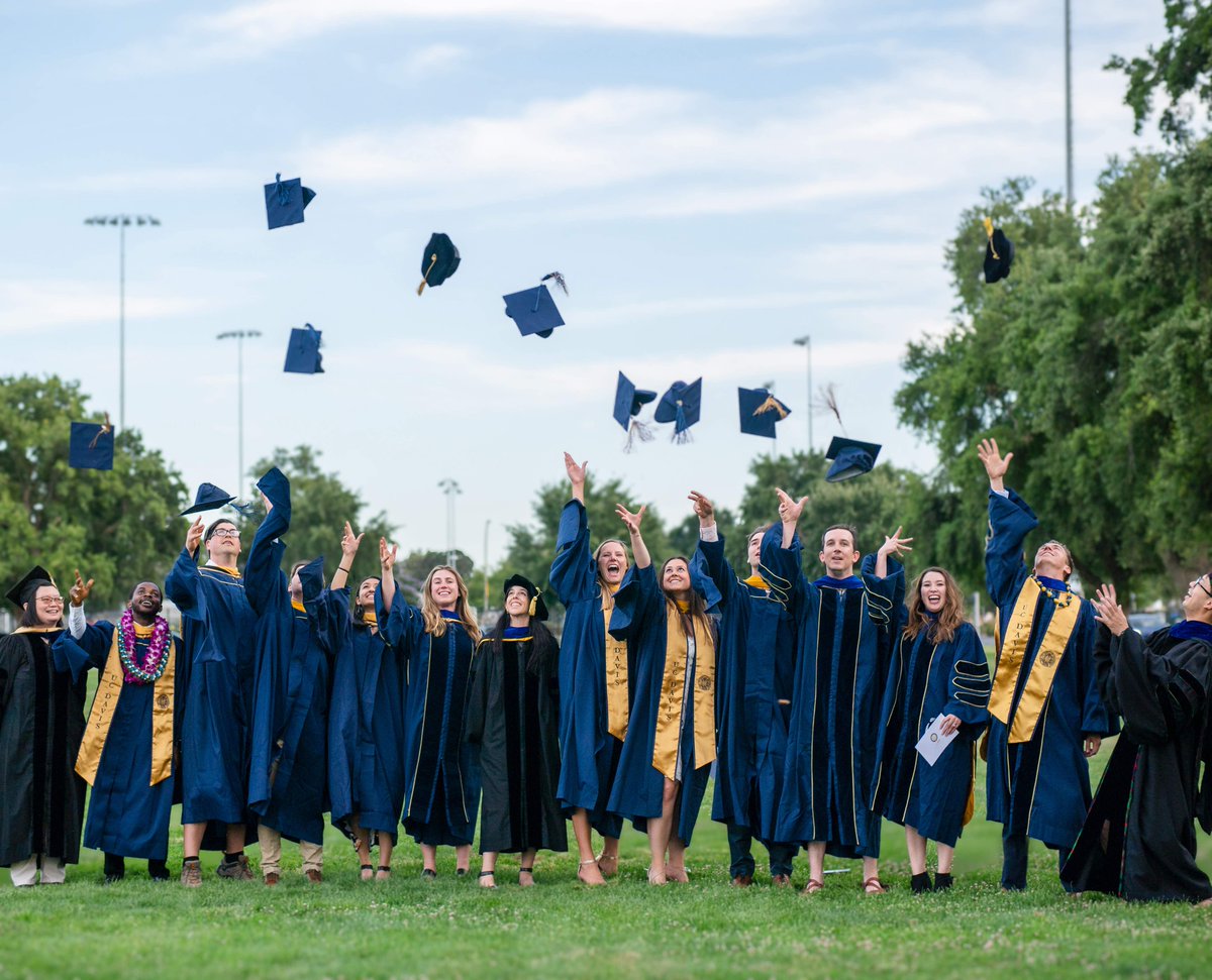 ucdavisenergy's tweet photo. Hats off to our amazing @ucdavis #EnergyGraduateGroup graduates! We are so proud of you and all of your accomplishments. Enjoy the moment and celebrate! We can't wait to see what new adventures your bright futures hold! #GrowForth #UCDavisGrad https://t.co/GY2G5V2idd