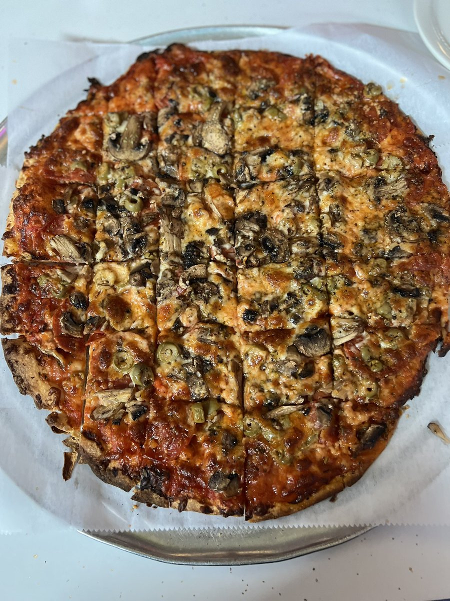 Robert Mays tweet media