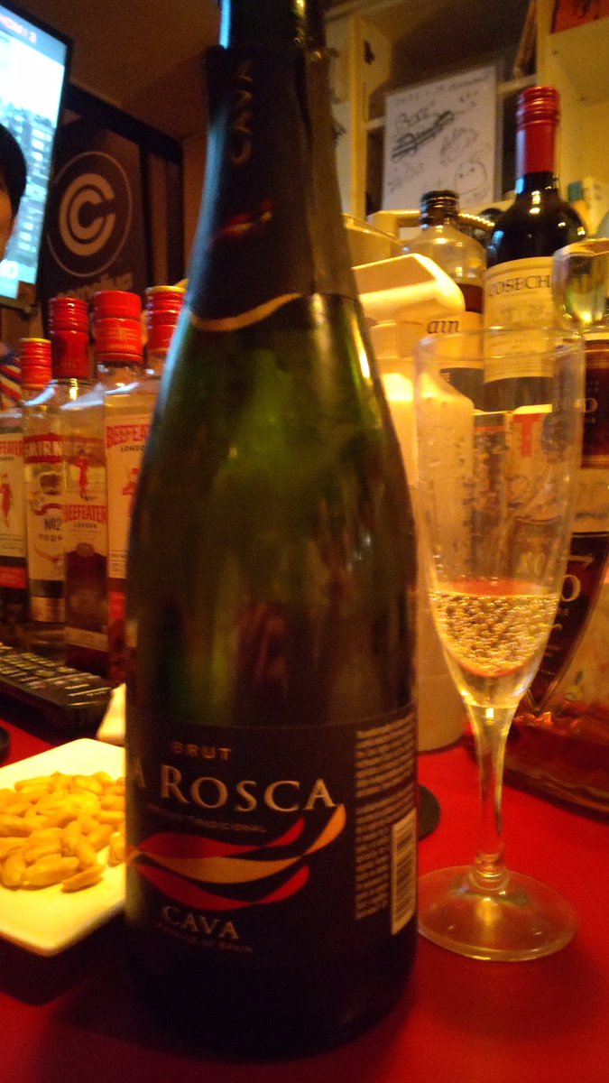 subetegayasasis's tweet image. 久々のAmonさんでお店ぎゅーぎゅーに入ったオザケン大好きな方々と大合唱！！
めちゃくちゃ楽しかったー！！！
LIVEも最高！！！
打ち上げも最高！！！
一生忘れない😆！！！ 
#小沢健二
#ozkn
#BarAmon