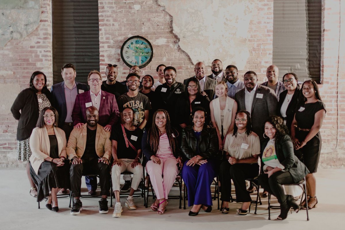 SkystheLimitOrg's tweet photo. We had the honor of joining our friends at @USChamber for a Round Table discussion around entrepreneurship in Tulsa, OK. We're looking forward to continuing the conversation &amp; being a part of the solution for equality for all entrepreneurs. #entrepreneurship #tulsa https://t.co/5zbwdWi5hH