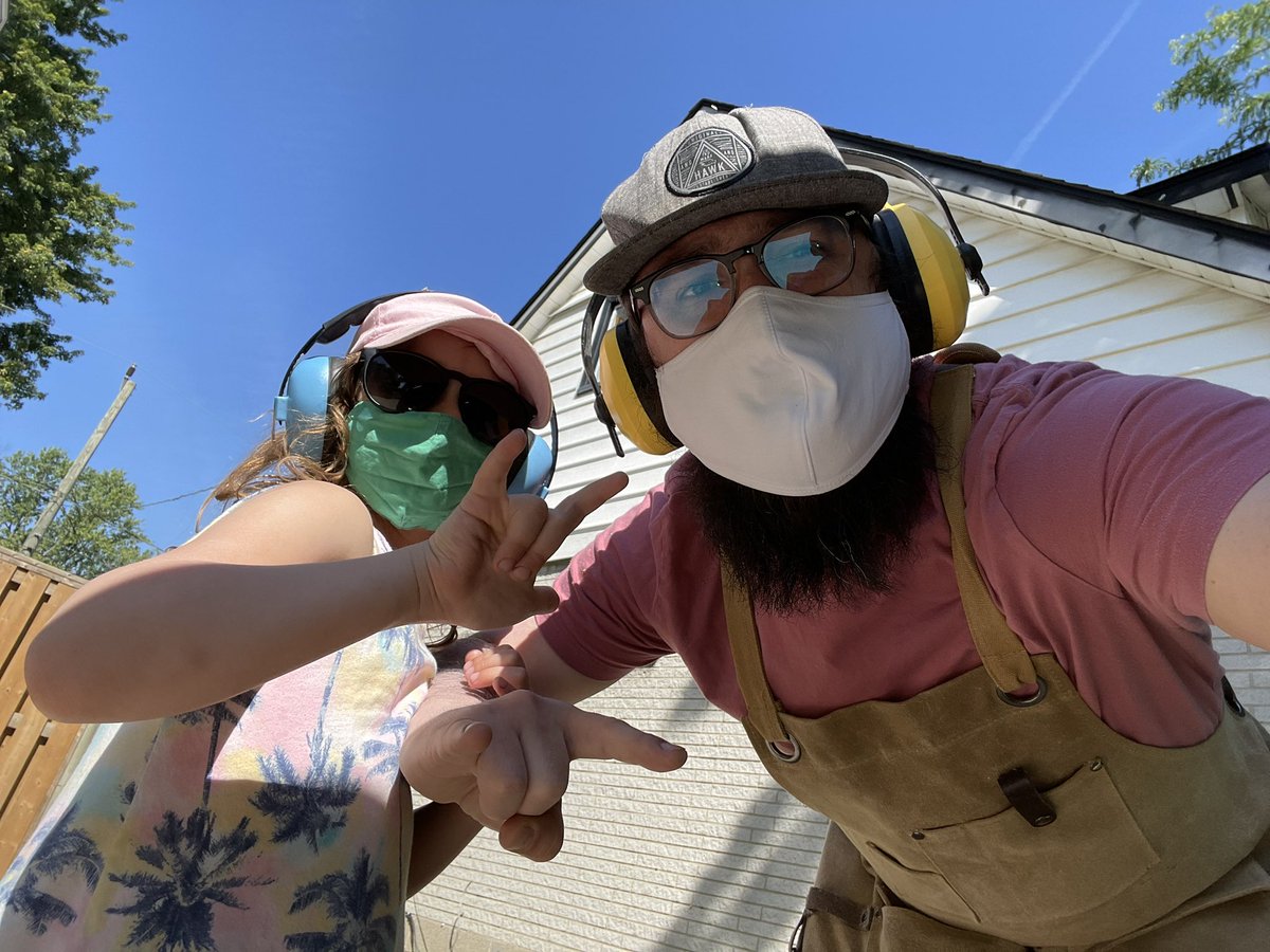 Rocking some #woodworking with my kiddo!!