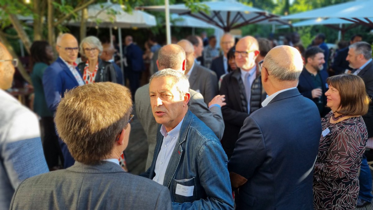 AFNIC's tweet photo. Diner annuel #Afnic, merci à tous pour votre présence ce soir ! #InternetMadeInFrance https://t.co/m5C3Ace1hN