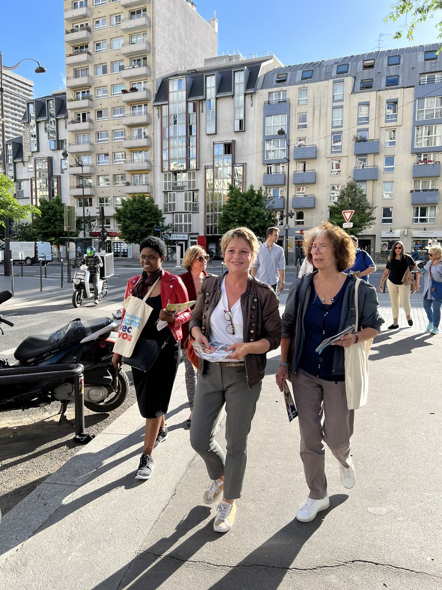 Tous autour d’<a href="/AChristine_Lang/">Anne-Christine Lang</a> pour cette dernière mobilisation avant le 1er tour! Merci à tous les militants pour leur engagement.

➡️ Dimanche, un seul bulletin pour donner une majorité à <a href="/EmmanuelMacron/">Emmanuel Macron</a> et poursuivre le travail engagé : celui d’Anne-Christine Lang ! #circo7510