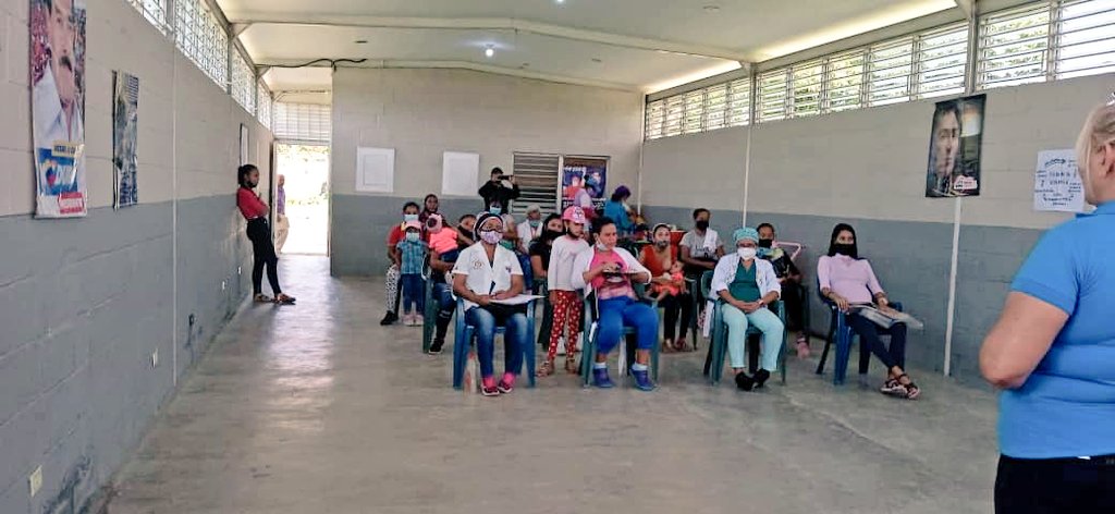 IremujerlaraO's tweet photo. Lactancia materna, Control de Niño Sano, Las Vacunas y las Vitaminas. Acompañados por la Jefe Civil  Inmaculada Goyo, Dra Residente Nayelis Fonseca, Dra médico General Ovimar Rodríguez, Promotoras de Parto Humanizado, y Parlamentarios de la Comuna https://t.co/rNUdumlKRw