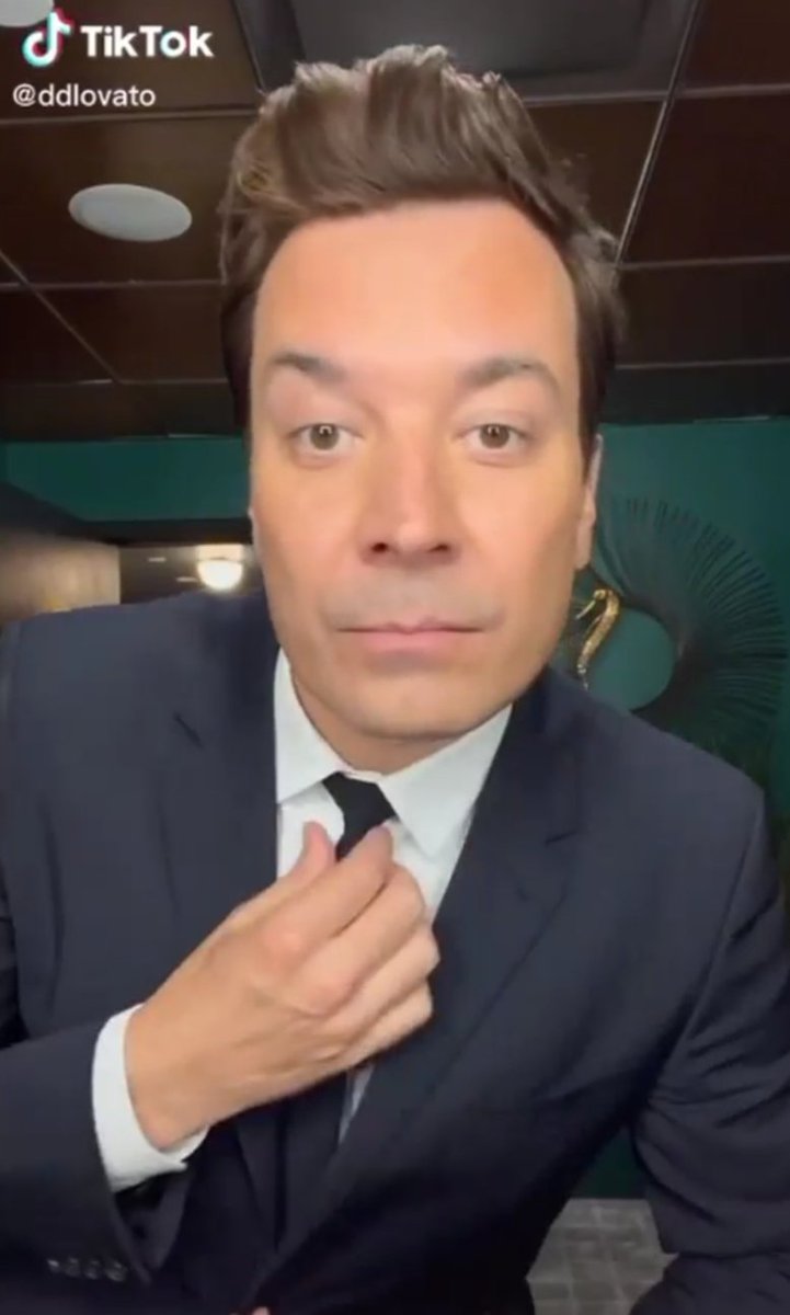 Corinnee96's tweet photo. @Sohnzie i took these screens faster than y'all could say jimmy 🙈 https://t.co/bCA9PVKfnt
