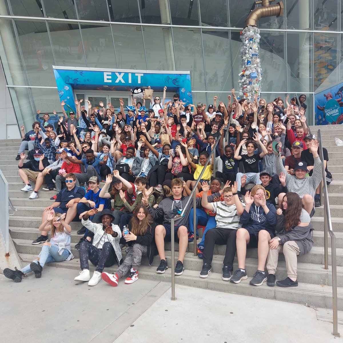 Ripping it at Ripleys ! 
Grade 8 grads are enjoying the sights.