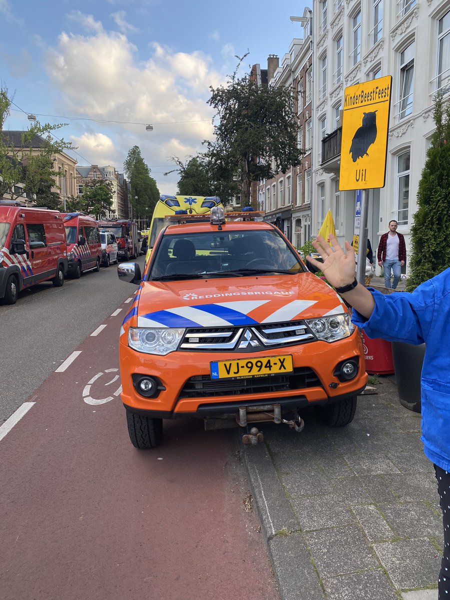 De eerste gasten gaan weer naar huis, het was weer een onvergetelijke avond; zwaaien jullie mee? #kinderbeestfeest