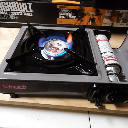 da_minister13's tweet photo. Having portable devices to cook on if you have to get out quickly. 
A pot and pan from the thrift store or from the camping aisle and you're good.
#bugoutbagitems https://t.co/TRBoGKAilE