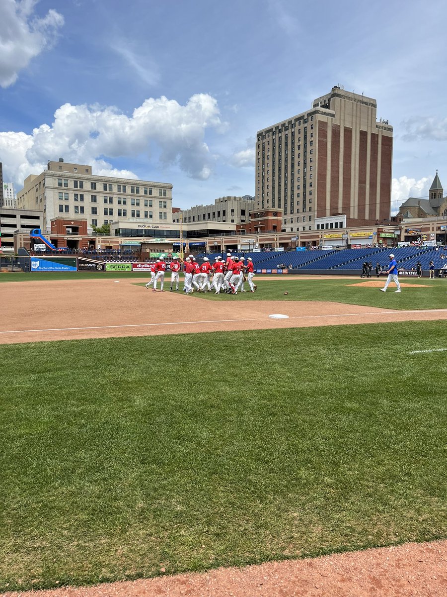 GroveCity Greyhounds tweet media
