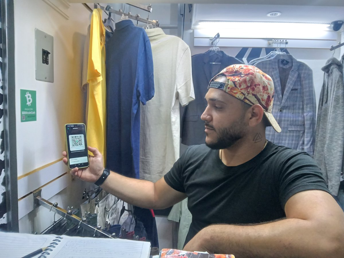 New *verified* #BitcoinCash merchant:

Flyholicshop

Av 15 Las Delicias con Calle 100, Centro Comercial Gran Bazar,, Maracaibo, Venezuela (Bolivarian Republic of)

Beauty &amp; Cosmetics

goo.gl/maps/mv59RpeaM…