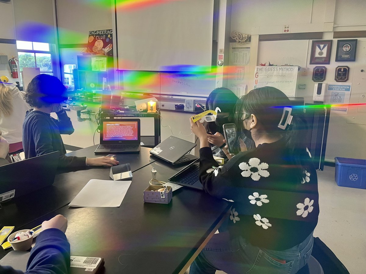 eksarhan's tweet photo. One of the best ways to learn is to teach! Physics students @Amundsen_HS wrapped up the year by ditching the pen and paper and diving into a slew of hands-on activities. We enjoyed engaging lessons from our students. What a fantastic way to close out a great school year! https://t.co/ugC0FhHjZh