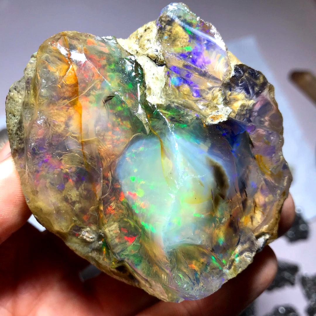 Amazing rough Ethiopian Opal.

Photo Copyright ©️ Vincent Sproul

#crystals #minerals #gems