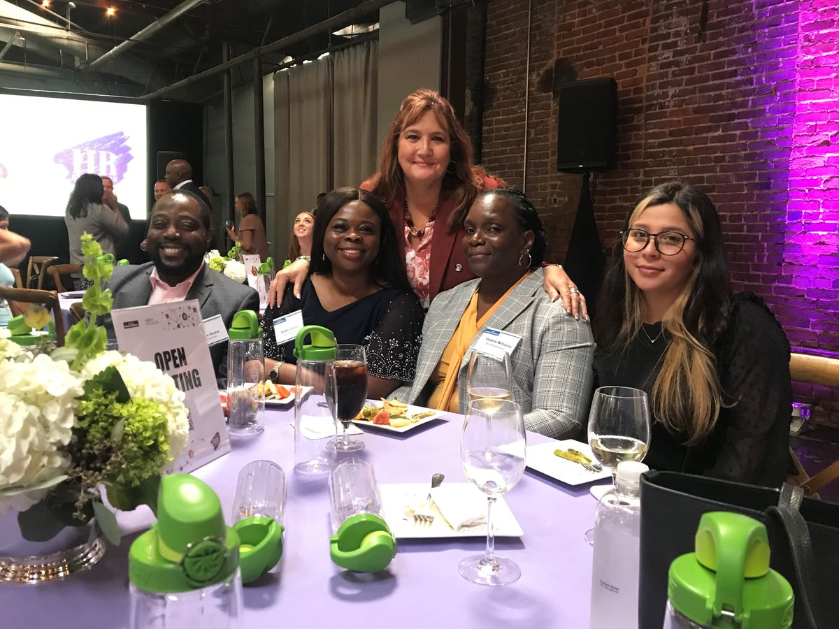 Our Southeastrans HR Recruiting Team was a finalist at the Atlanta Business Chronicle's HR Excellence Awards Ceremony. We are very proud of the Recruiting team who advanced to the finals alongside some major corporations and global organizations. 

bizjournals.com/atlanta/news/2…