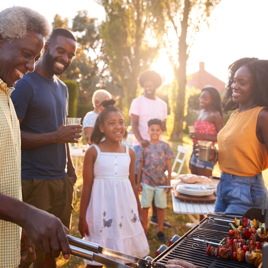 FinaMill's tweet photo. Have you thought about a gift for Dad yet? Father's Day is coming up and we're giving you 25% off with the code FATHER25 at checkout. FinaMill is a hit with the grilling dad crowd! #grilling #dad #fathersdayspecial #fathersday #fathersdaygifts #fathersdaygift #fathersdaygiftideas https://t.co/ytIN1squ88