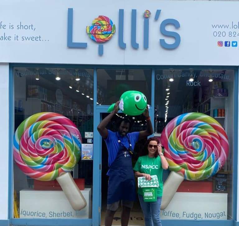 <a href="/lollisbromley/">lollisbromley</a> helped us celebrate #childhoodday for the #nspcc