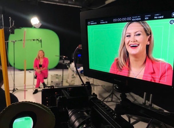 jodiepresents's tweet photo. 📺 💕 TONIGHT! 💕 📺 Yer lassie’s popping up on @channel5_tv at 10pm talking #WhenFilmsGoHorriblyWrong  👀🍿 Filmed this back in 2020, can’t remember what I said so we’ll be watching it together 🤝😅 I’d love it you could tune in 📺 10pm, Channel 5️⃣ 👉🏻 https://t.co/iqVqlQv1ra 😘 https://t.co/Im6fn8Xvjy