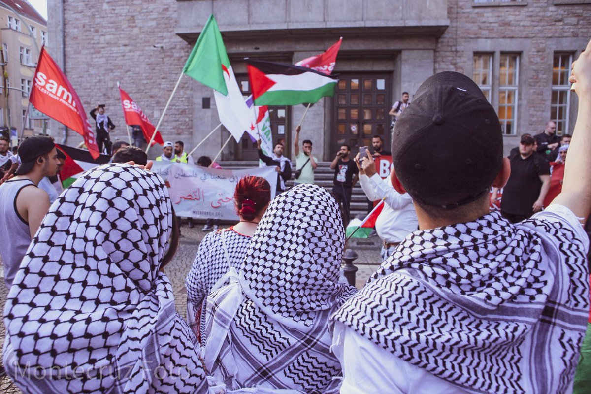 Montecruzfoto's tweet photo. Palestine solidarity meeting at Rathaus Neukölln today in Berlin.

#naksatag #freepalestine #b1006 #naksaday https://t.co/UFRMxZx3ww