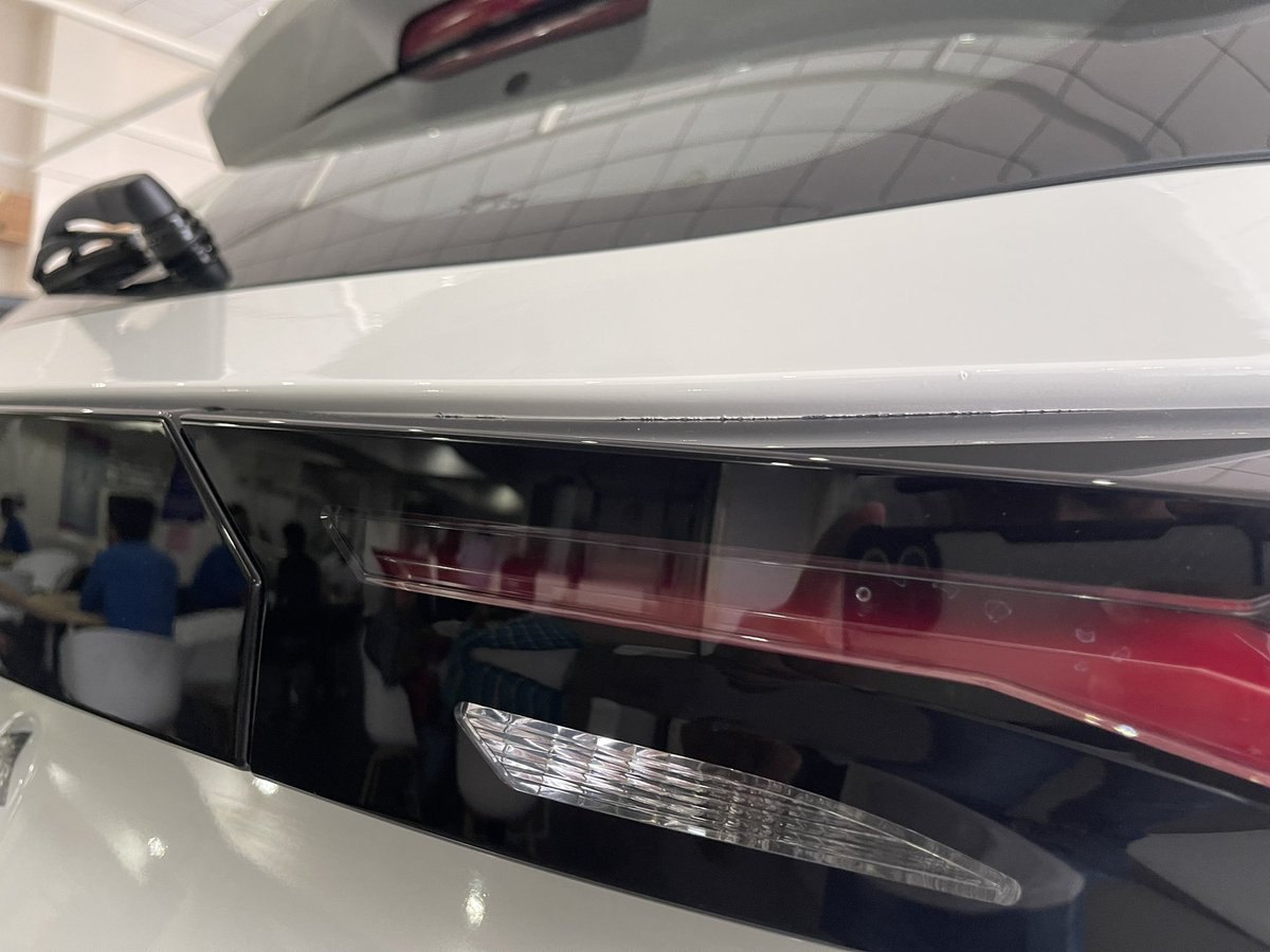 pprince4399's tweet photo. @tata_cars @RNTata2000 @TataMotors        this evening I went the showroom to take delivery of the Tata Harrier car the is a problem paint defect in car the showroom person said that I will repair this or give you a new car but it will take more time in the next one month. https://t.co/Jf0wprnuLd