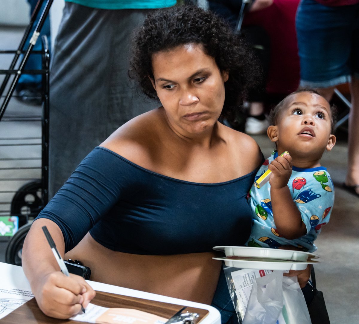 PHOTOS: Penn Market Helps Family Nutrition facebook.com/media/set/?van…