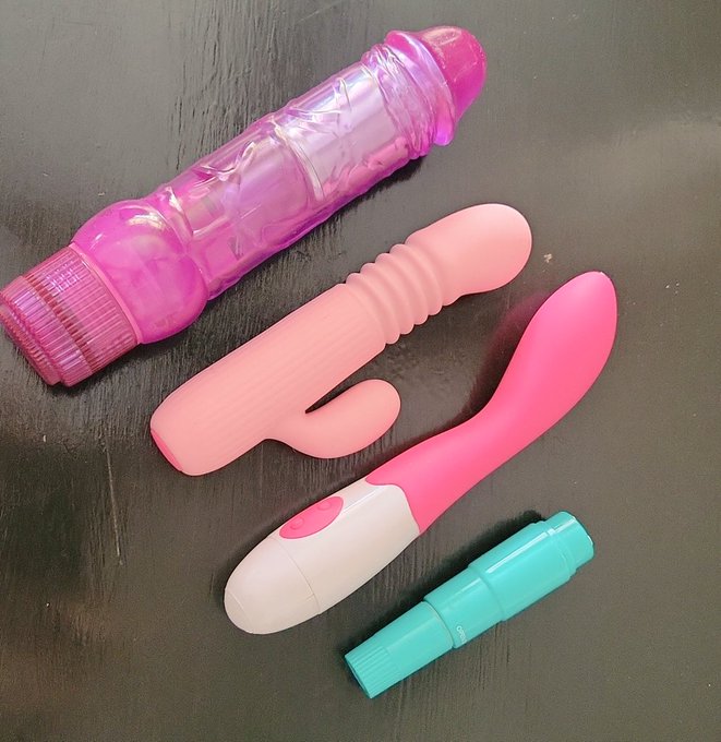 I'll be cumming outside today for "week week" day number 3! Man, I really love squirting outdoors!!💦<a href="/tag/inked"class="tags"><span>#inked</span></a><a href="/tag/women"class="tags"><span>#women</span></a><a href="/tag/vibes"class="tags"><span>#vibes</span></a><a href="/tag/leopard"class="tags"><span>#leopard</span></a><a href="/tag/weekend"class="tags"><span>#weekend</span></a><a href="/tag/glasses"class="tags"><span>#glasses</span></a>