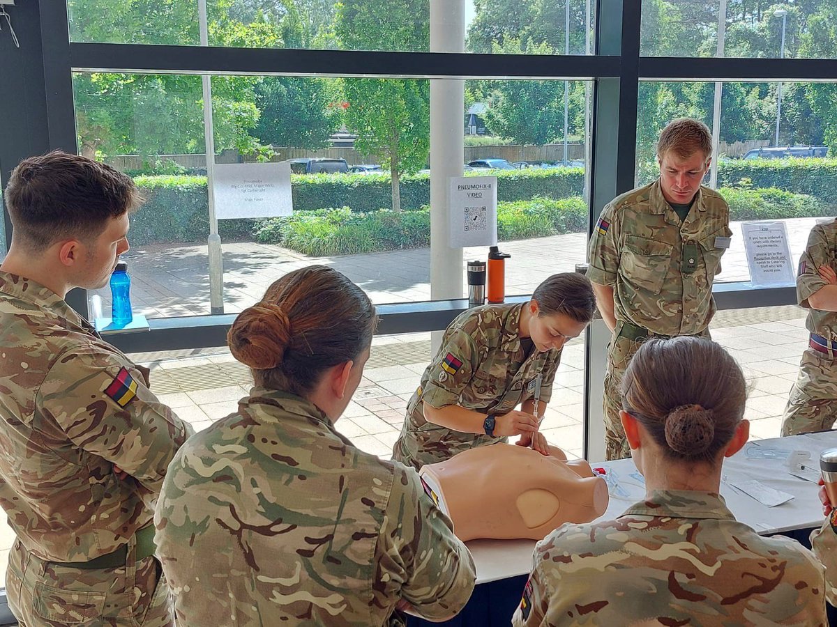 EbonyC1994's tweet photo. Great 2nd day @ the MilPHEC Conference. So many interesting round robin sessions & loved the Cave Rescue lecture. Really enjoyed running the Pneumofix-8 stand with @WallsJS & Wg Cdr Reid. @DMS_DefMedAcad @DMS_MilMed @ArmyMedServices @RAFMedServices @MedicsNavy #milphec22 #BATLS https://t.co/6QOchO0qwf