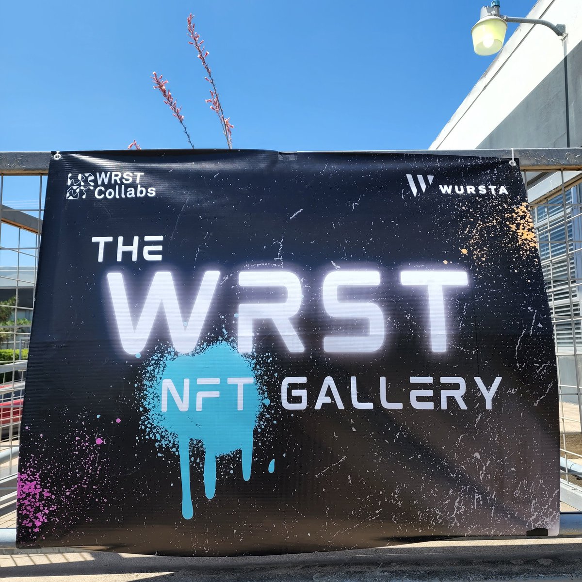 steadyfreddyETH's tweet photo. #Austin officially has NFT gallery  💚 https://t.co/ofE7uXdzjo