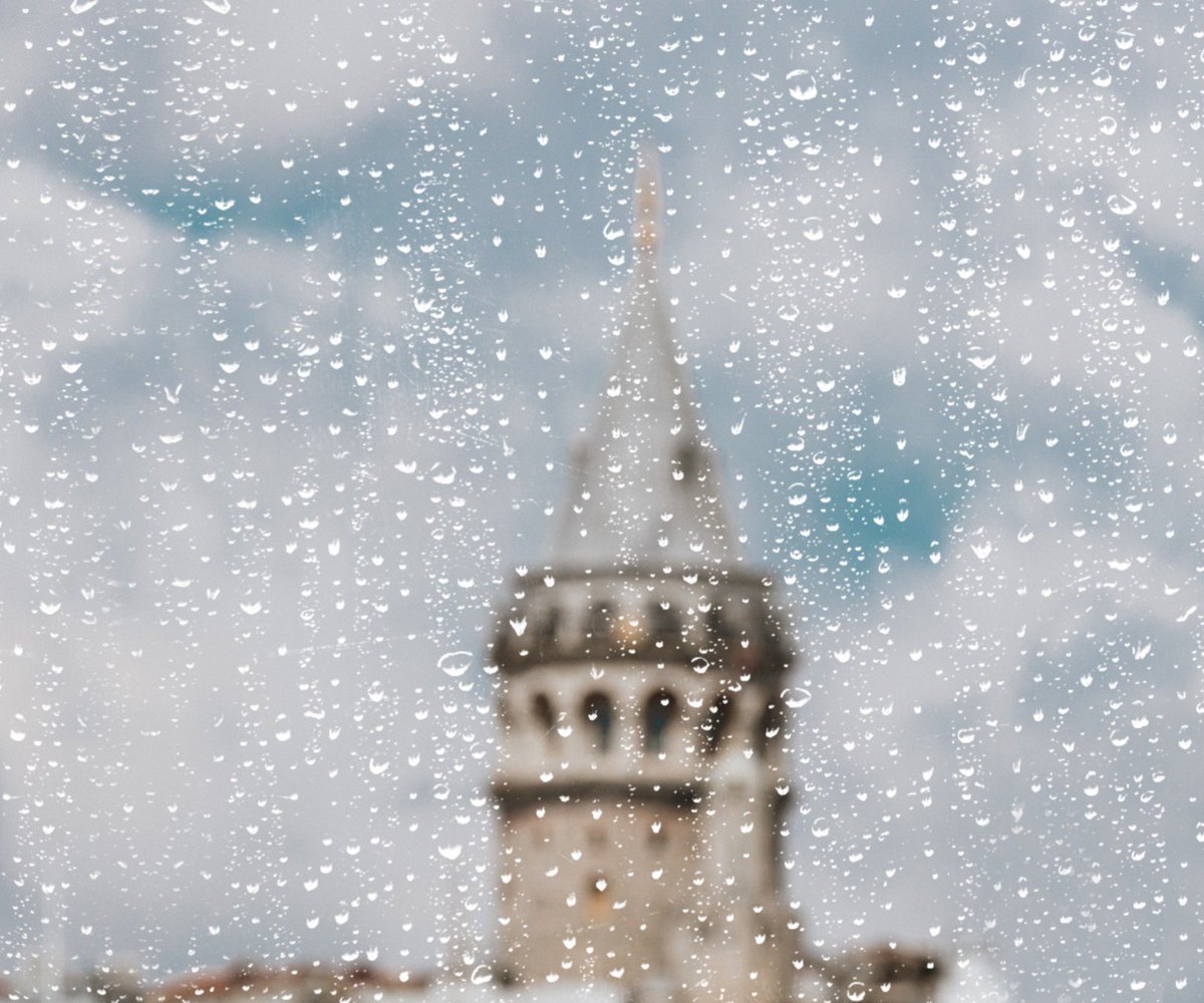 #Meteoroloji'nin değerlendirmelerine göre;
Bu gece saatleri ile 11 Haziran Cumartesi (Yarın) günü bölgemiz genelinde yerel olmak üzere kuvvetli sağanak ve gök gürültülü sağanak yağış bekleniyor.

☔ Dikkatli ve tedbirli olunmalıdır.

 MeteoUyarı Kodu: 🟨
bit.ly/3ME3UKf