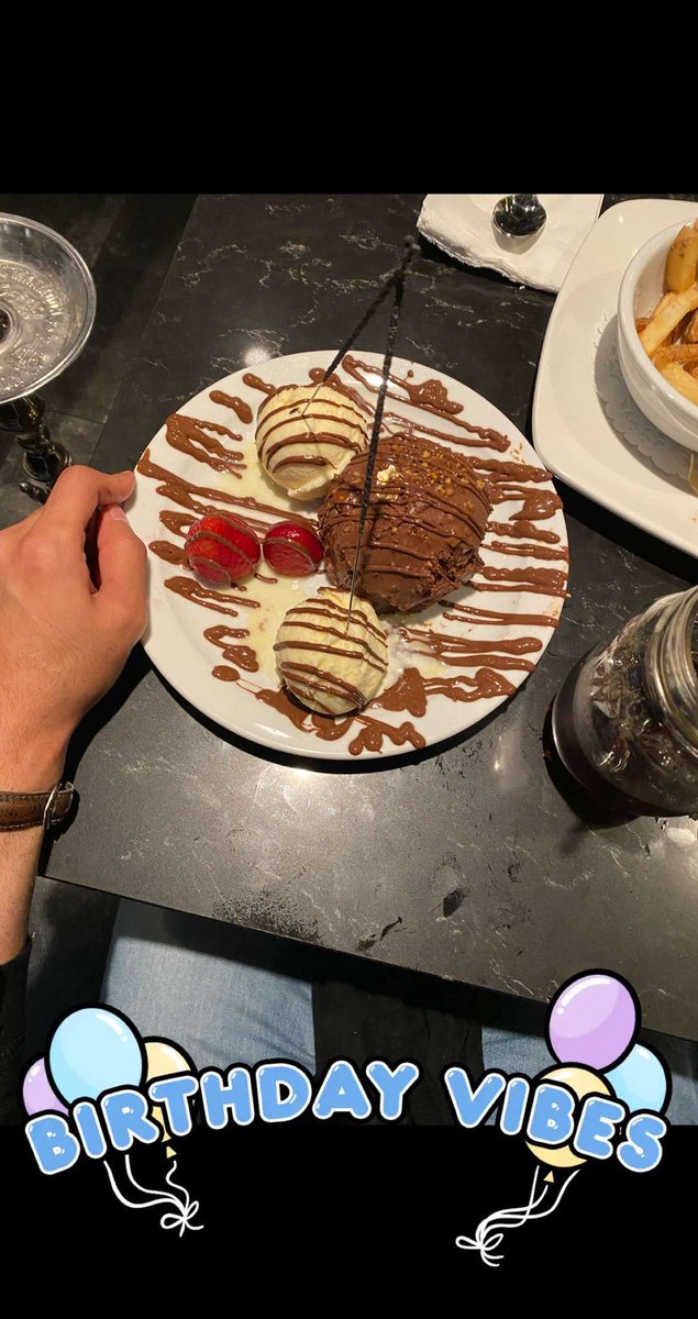 RoOoly_09's tweet photo. Birthday boy😴🖤 https://t.co/gh17iqzO8S