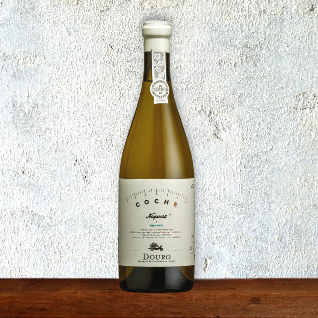 The4Top's tweet photo. To round out our #DessertCourse, @BehdadS gives us an insider tip and suggests trying the Coche still white wine from @NiepoortWines in Portugal. He swears it's one of the best kept secrets of Portuguese wine…until now.
Share what you’re enjoying for your #DessertCourse! https://t.co/vUERnAH0nQ