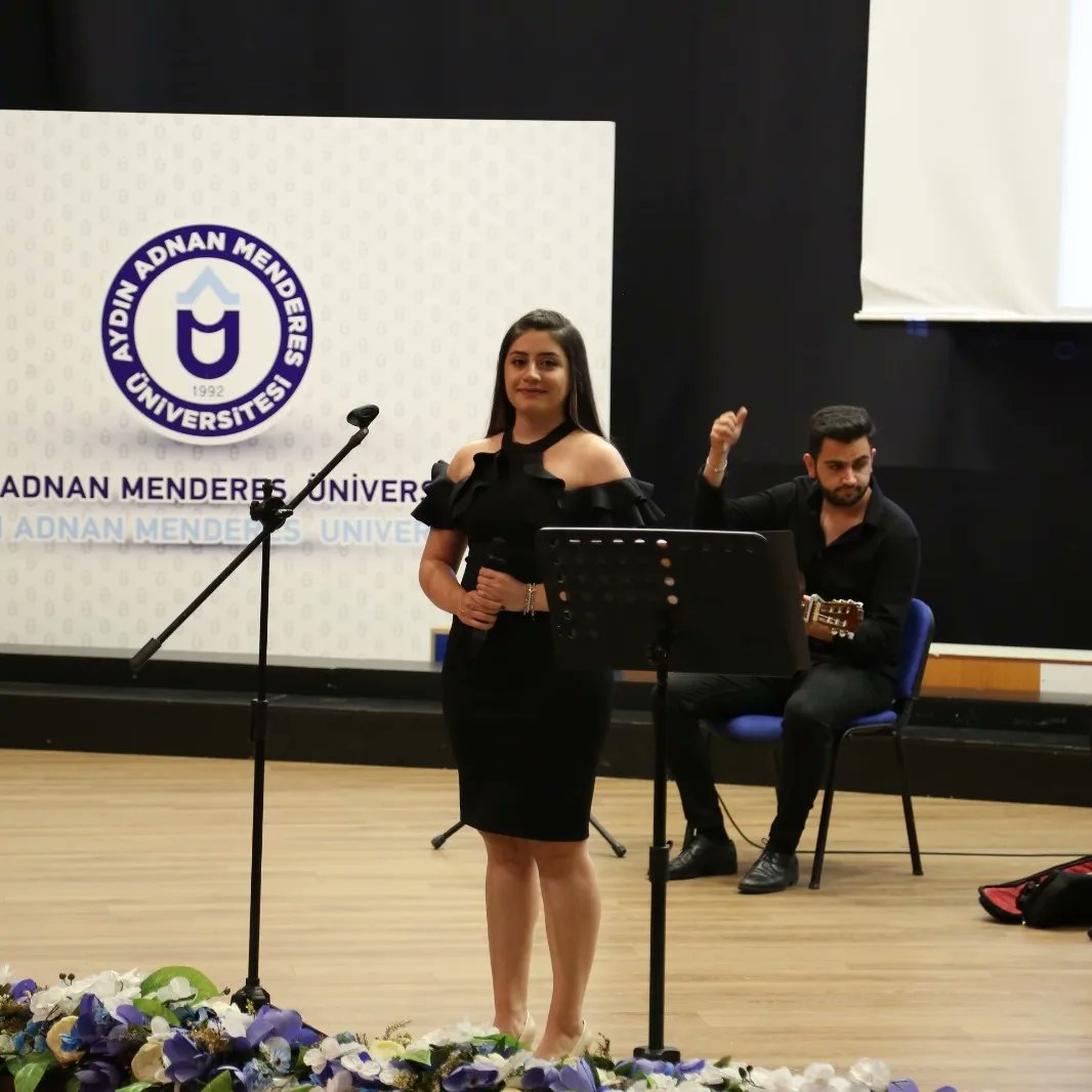 Fakültemiz 2022 Mezuniyet Töreni Büyük Bir Coşkuyla Gerçekleşti 

akademik.adu.edu.tr/fakulte/egitim…