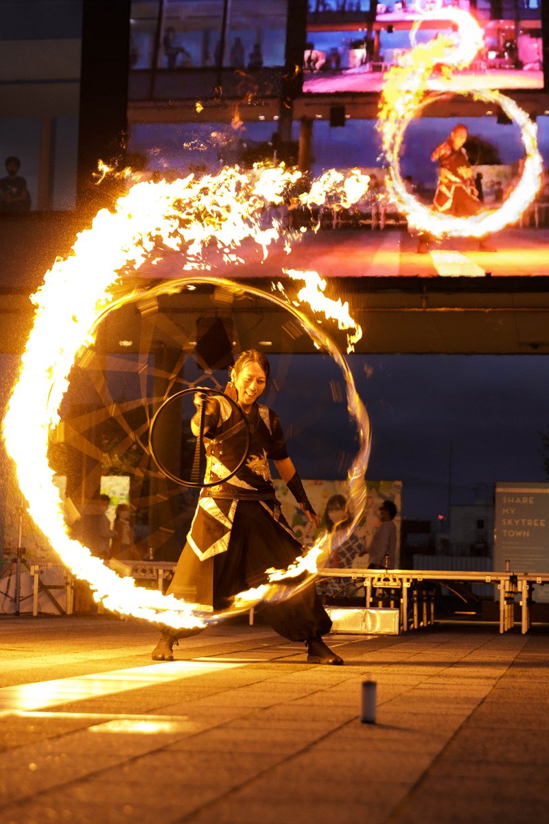 kaguzuchi_info's tweet photo. 滾る　#ファイヤーサンホイール #sunwheel #firesunwheel #kaguzuchi #かぐづち #firedance #fireshow https://t.co/wxGhog545e