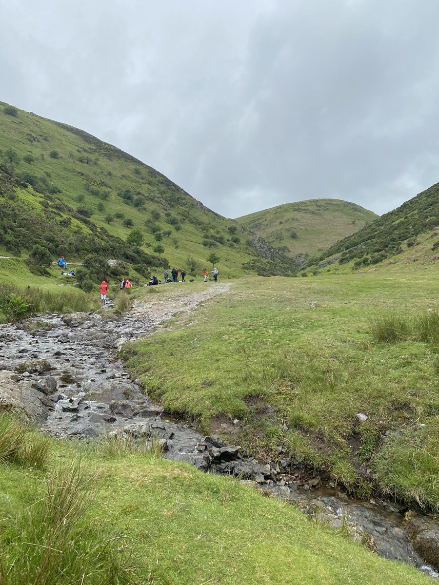 Finally made it back out there. First field trip since Covid and it was brilliant! Well done year 10 geographers #NationalFieldworkWeek #geographyteacher