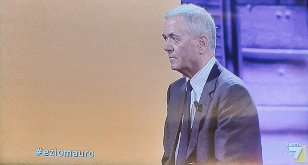ConatoAdriano's tweet photo. 《Quell'indignazione per l'aggressione all'Ucraina era a scadenza come lo yogurt!》cit. @eziomauro a @welikeduel #propagandalive #la7 #eziomauro #Var #UkraineRussiaWar #Ucraina https://t.co/HNPuQxMdUZ